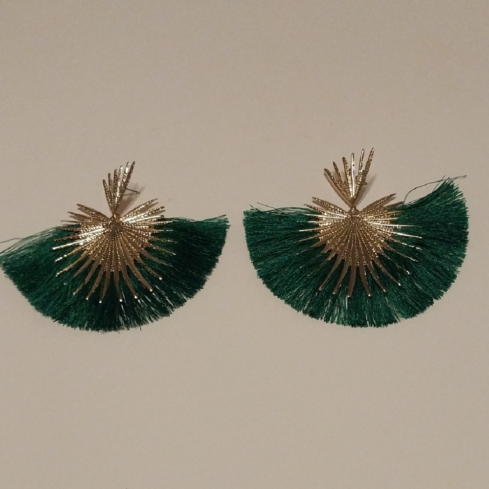Elegant Green and Gold Fan Earrings